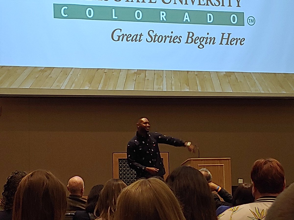canuelas_LE's tweet photo. "Don't let the world brainwash you into thinking you can only do one thing" -Charles Ashley III. #mentoring #mentoringconference #life #advice #chooseyourownadventure https://t.co/vKOEQbg3NS