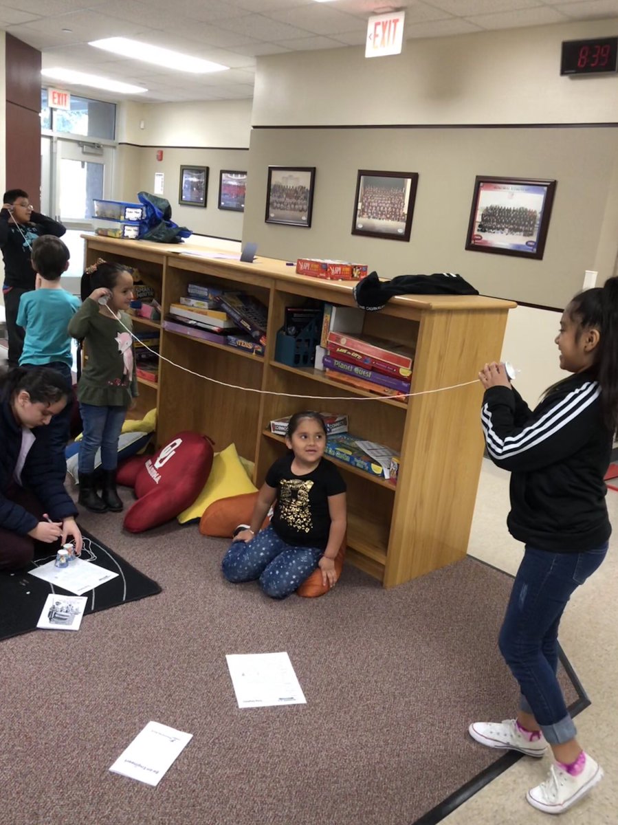 cpinesroom's tweet photo. Learning is two way with their buddies. Reading &amp; exploring sound energy. @MemorialPISD @C_Royer07 #PISDLearns https://t.co/s8FnmiUYIv