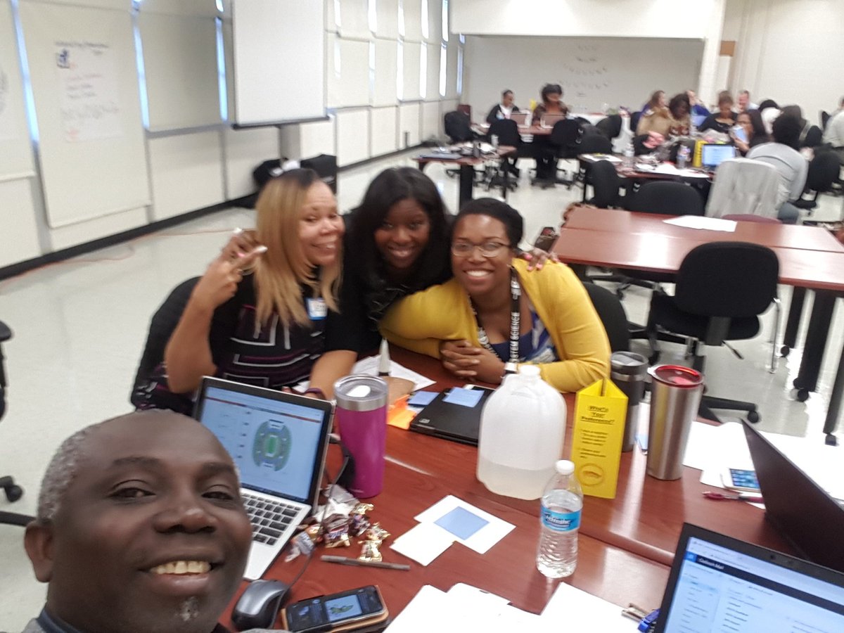 MartinSciGuy's tweet photo. #ILCsFun #ILCsDallasISD
Our happy place is doing the work in an atmosphere of fun #DallasISDDiSc https://t.co/PD1hhh84zu