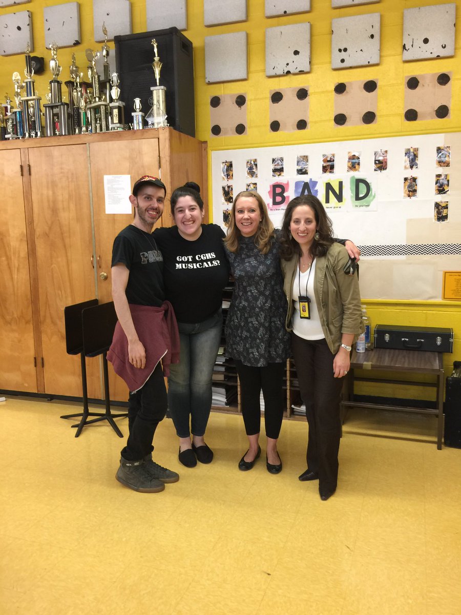 CGHS_Music's tweet photo. Thank you George Adamo and Jackie Leibowitz for coming and spending time with us! You were great and everyone is working hard using all of your wonderful tips and suggestions. #cedargrovehighschool #cghsmusic #musicworkshop #musicalworkshops #curtainsthemusical #cghs https://t.co/28NtEHa0yQ