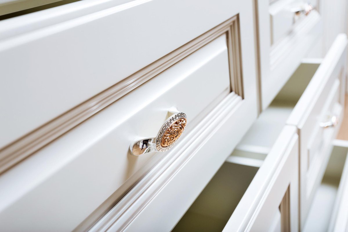 closet_solution's tweet photo. At Closet Solution, we dedicate ourselves to providing the best #accessories and #organizers for your closet space. Check out our latest blog post lists 3 tips on how to keep your #custom #closet #organizer in #Toronto tidy!

https://t.co/t99q3uDIvD

#ClosetOrganizer #ClosetGoals https://t.co/cs8rwIM747