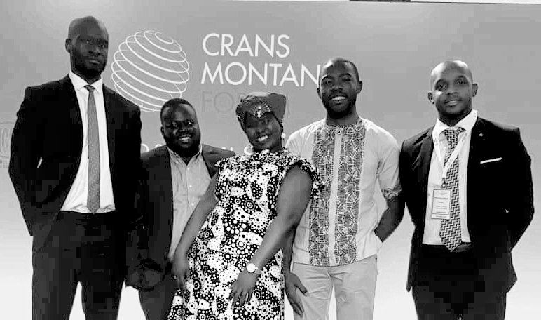 flavienkouatcha's tweet photo. Ce soir durant la cérémonie de clôture du @CransMontanaF, j'ai été érigé au rang de "New Leader of Tomorrow", dans une promotion qui révèle 8 autres entrepreneurs venus d'Afrique et d'ailleurs.
Nous allons œuvrer à notre niveau pour que cette famille se dynamise davantage.
#CMF18 https://t.co/SOcu167A4Z