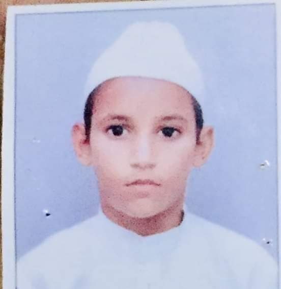 UmarKhalidJNU's tweet photo. The Smallest Coffins Are The Heaviest! #JusticeForAzeem
https://t.co/XjIYaREbra https://t.co/fqvkmX3TKb