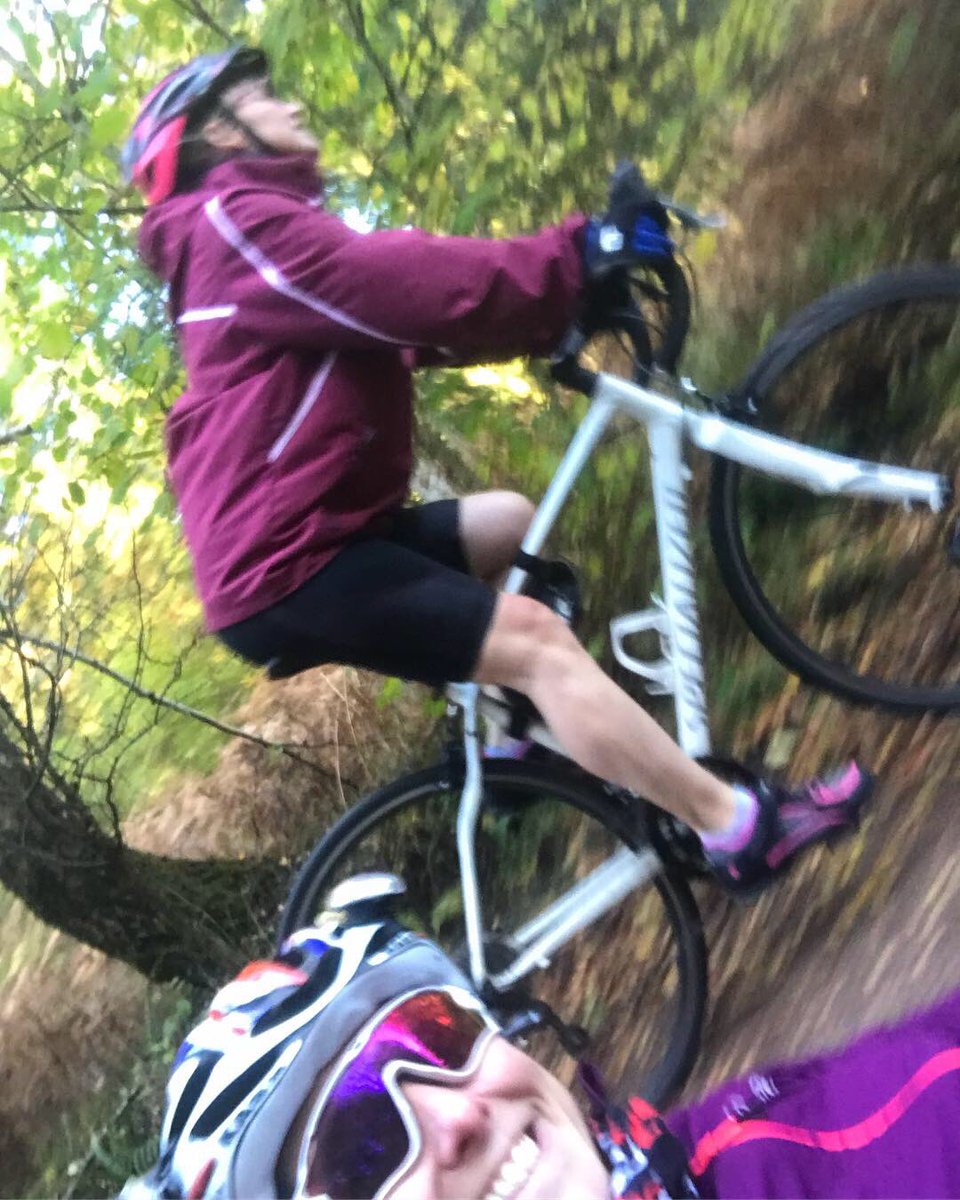Dolly2racer's tweet photo. Friday meetings taken the only way that is right
Outside By bike🚴🏼‍♀️🍂
A great afternoon brainstorming &amp; planning with fellow big dreamer &amp; project planner Penny in the FOD
A beautiful autumn afternoon, work productivity on overload
So much more than a ‘bored’ meeting!
#getoutside https://t.co/eZoyJ6QQ57