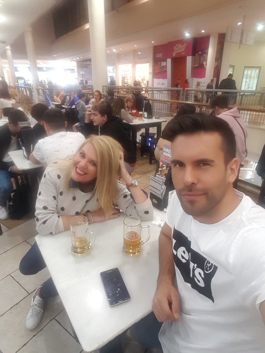 rosicasado's tweet photo. #tardes 🍻🌧🌥🤗 https://t.co/1AOvDtQjJw