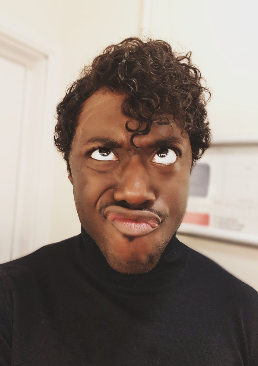 T0SHEE's tweet photo. Me and "The Curl" would like to thank tonights @DreamgirlsLDN audience YOU GUYS WERE DA BOMB 💣💥💥 yall nearly took the damn @SavoyTheatreLdn roof off!!! #littylitty #FridayFeeling https://t.co/GQHpnv9ufc