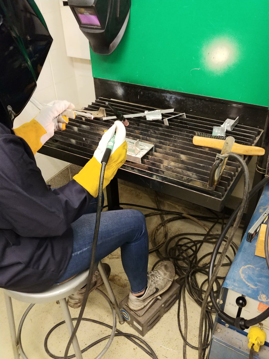 MishawakaFIRST's tweet image. @izzyf326 first try at welding.. and she did TIG on Aluminum.. truly a #GiddyGOAT