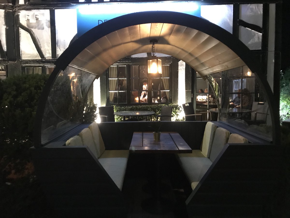 KCreative's tweet photo. Cracking night at the @DevonDoorway relaunch party! It looks fantastic, well done to all involved and thanks for the invite! #Heswall #TheDev https://t.co/2x8ZJTzWRa