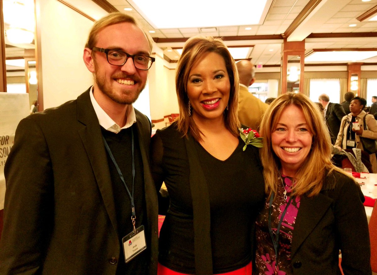 brendasaridakis's tweet photo. #CelebrateHumanServices I had the wonderful opportunity to meet Tiffani Tucker of channel 19 today at the Anisfield wold memorial. Thank you Tiffani for hosting a great event @atrares @TiffaniTucker19 #ThisIsCLE https://t.co/SymyEfIOju
