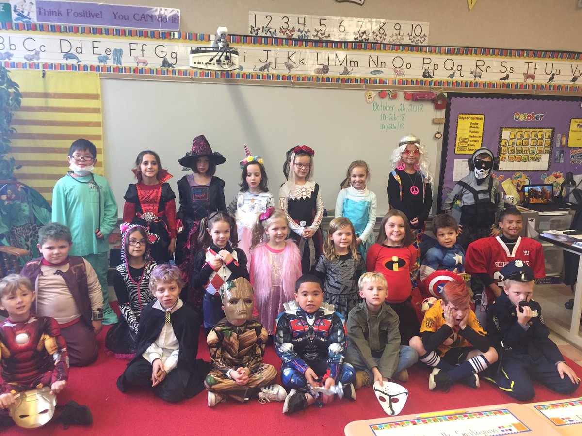 Mrs_Misera's tweet photo. Halloween Fun!!
#sharksswimtogether https://t.co/ouF4b5wXOV