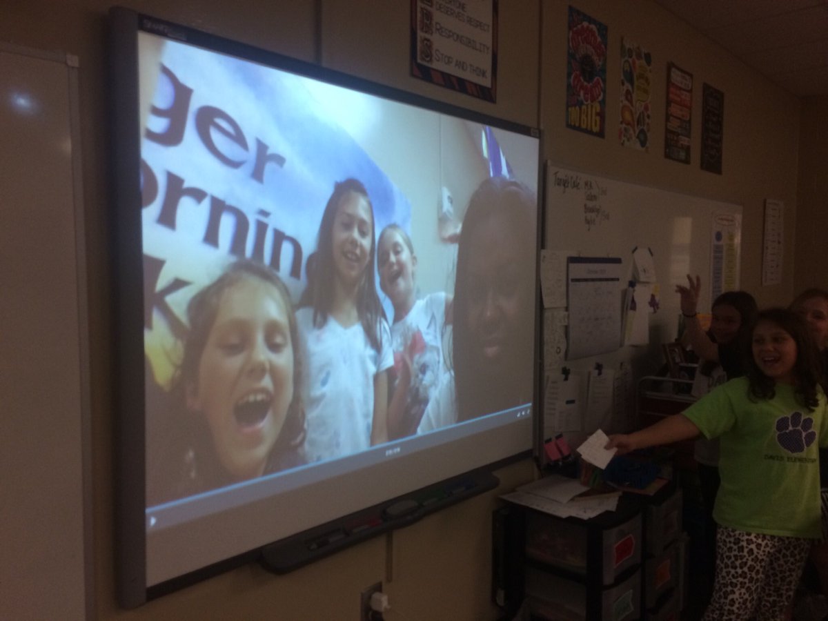 noradsanders's tweet image. 4th grade 🎯 Ss using Sway to present people who have shown courage! Thanks to @DeniseHazlett and @ClaudiaRDaniels for your help! @MicrosoftEDU