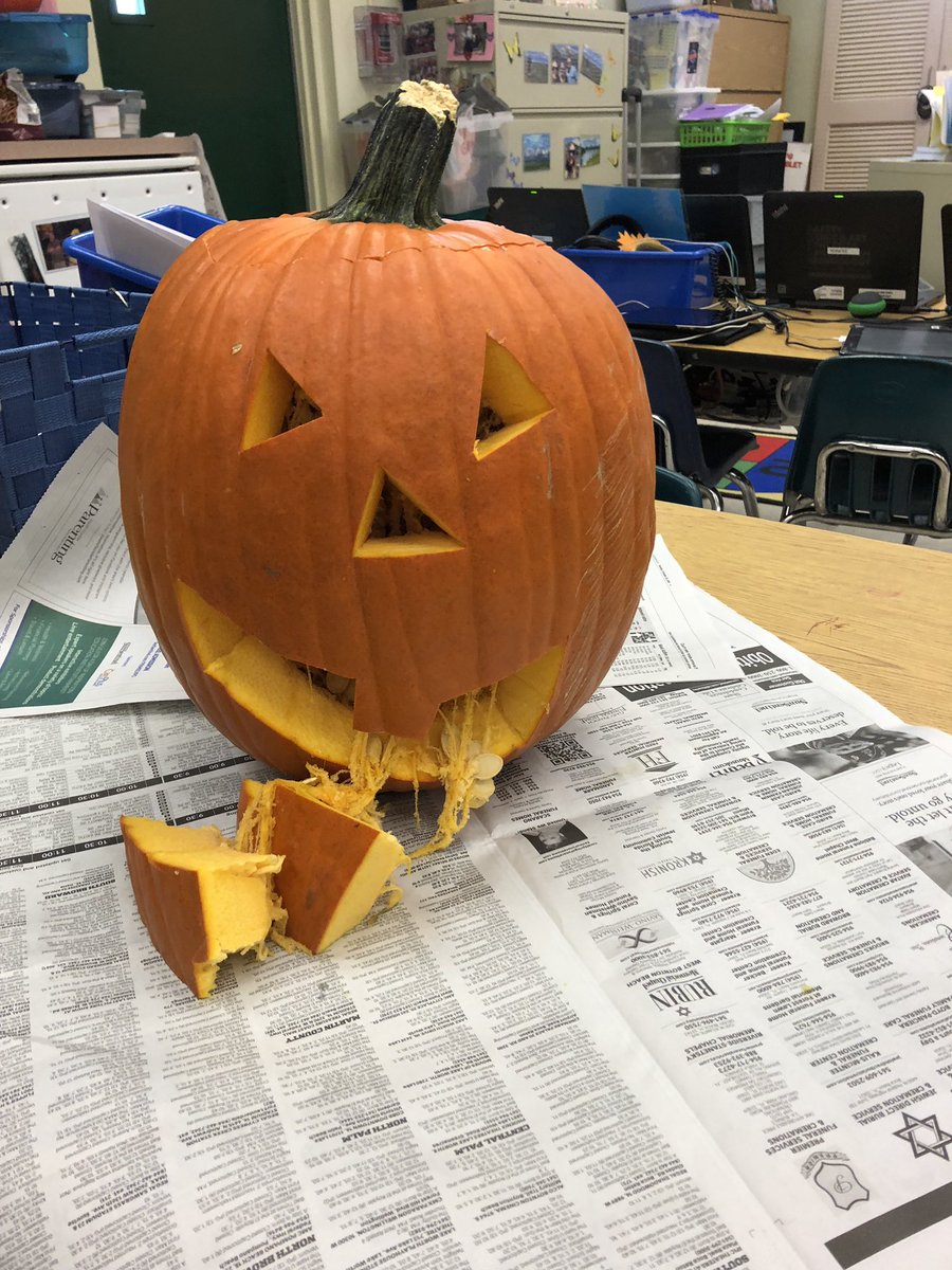 Such a great Pumpkin week!  We measured height and width, counted the lines, drew our pumpkins, painted our pumpkins, carved a pumpkin and learned that all pumpkins float!@LorrieDurkin <a href="/batool_attiya/">Attiya Batool</a> <a href="/JoeyBGoodman/">Joey</a> @STEMsicle <a href="/ms_srein/">Sarah Rein</a> <a href="/Russ_Schwartz/">Russell Schwartz</a> <a href="/NBFelem/">Nova Blanche Forman</a> #KnowNova #GrowNova