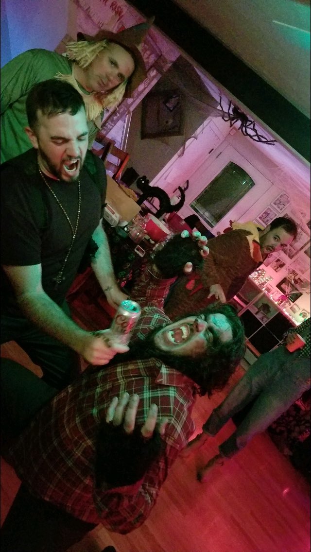 INGEARMUSIC's tweet photo. Werewolves’ only weakness..the silver bullet! ⁦@CoorsLight⁩ #fullmoon #HALLOWEENPARTY2018 https://t.co/nPuWxabWcV