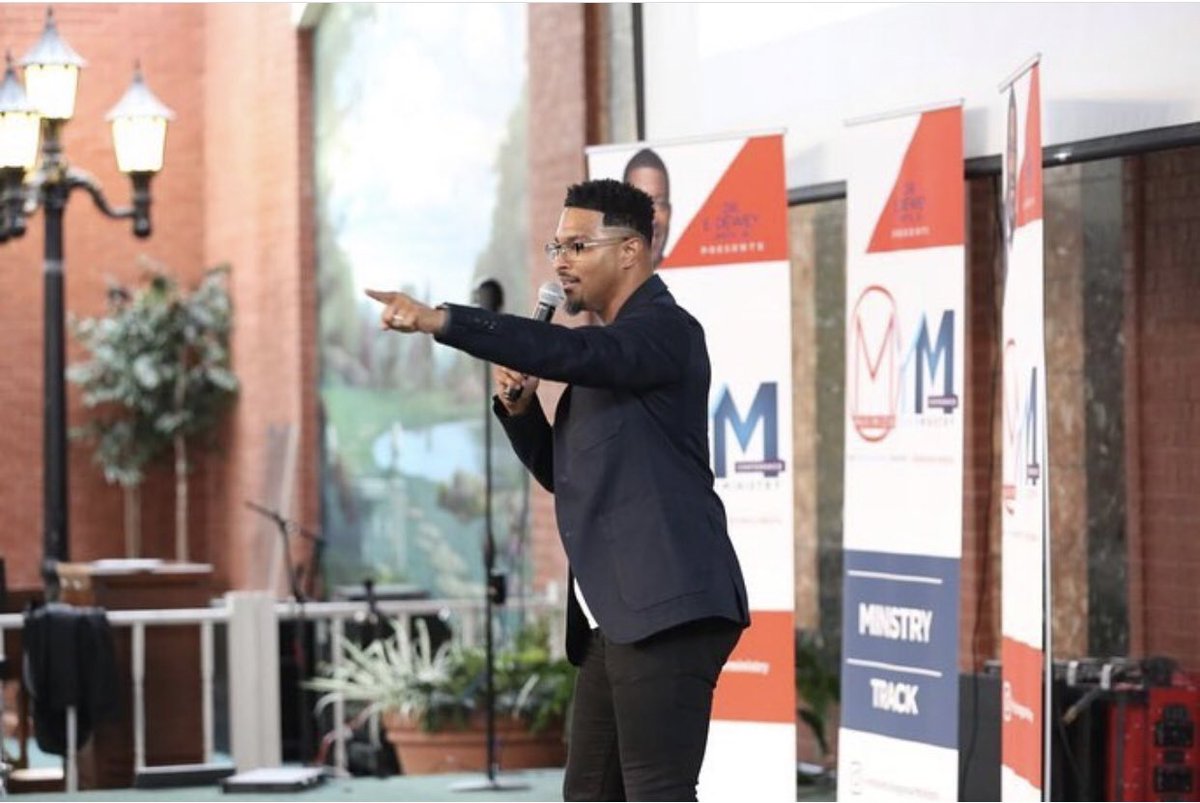 Amb_AssemblyATL's tweet photo. Recap: 
More Great pics from the #MYM2018 conference!  God is awesome!
@ @edeweysmith https://t.co/O5Pl76RH6Q