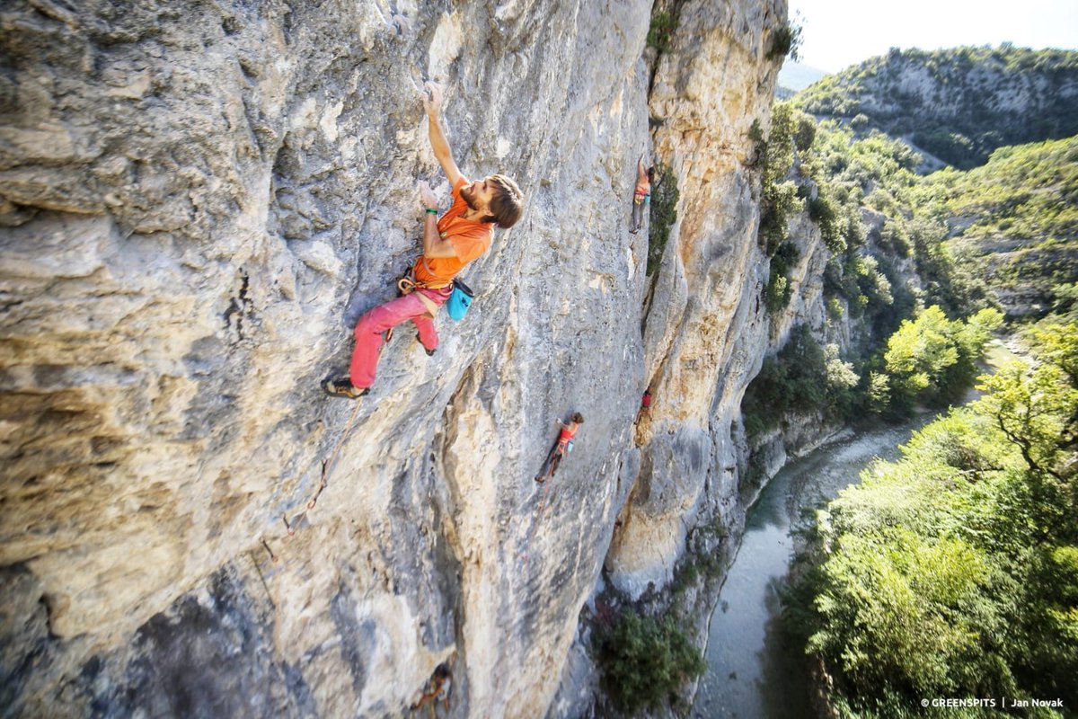 🎉🔩 Fête du Spit 3 : RÉSUMÉ ET IMAGES feteduspit.com/edition-3-de-l…
La vidéo arrive très bientôt, restez connectés ! #feteduspit2018 #escalade #falaise <a href="/MalojaClothing/">Maloja</a> <a href="/frictionlabs/">Friction Labs</a> <a href="/C_qui_le_Patron/">C'est qui le Patron ?!</a> <a href="/dmmclimbing/">DMM</a> <a href="/SallesGrimper/">Salles Grimper</a> <a href="/Marmot/">Marmot</a> <a href="/climbskin/">Climbskin®</a> <a href="/wildclimb/">wildclimb</a> <a href="/HydroFlask/">Hydro Flask</a> 📸 Jan Novak