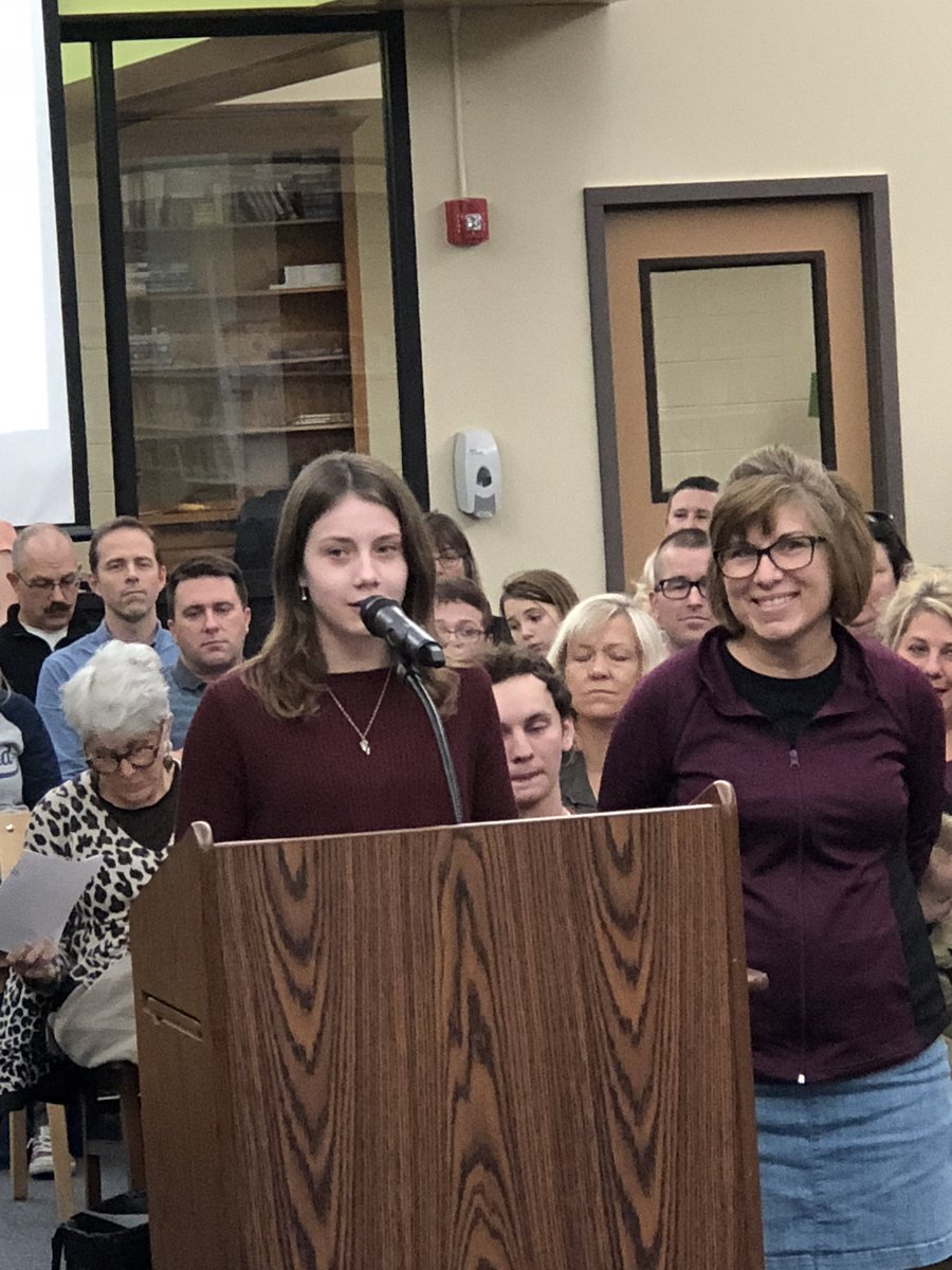 j96dorsam's tweet photo. Bernard Night @ Board Meeting
#AmazingKids
#Greatschool https://t.co/EKFHScPF67