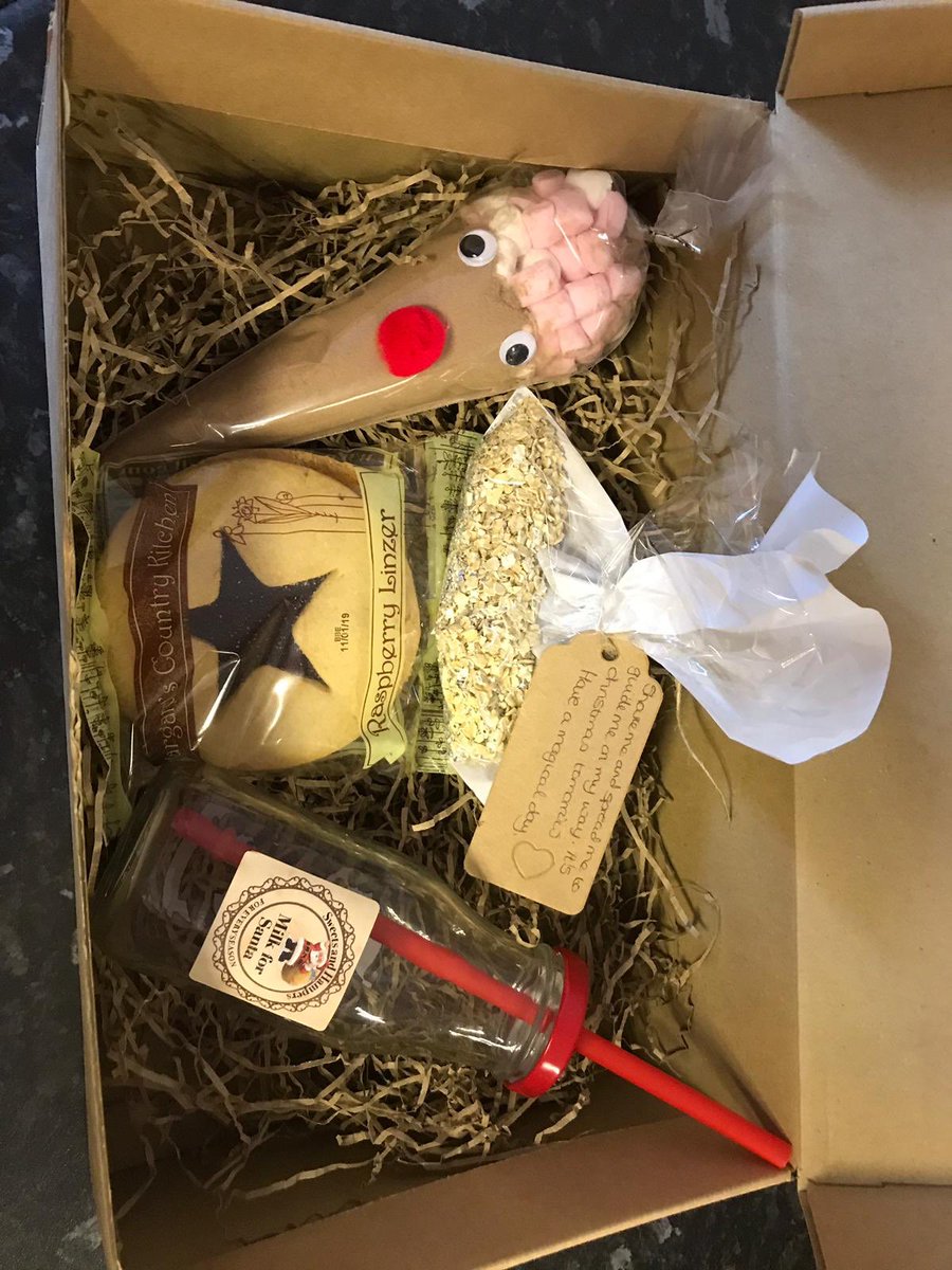 SweetsHampers's tweet photo. Launch of Night Before Christmas Boxes only £5 #Christmas #reindeer https://t.co/iLYQFkiwZ7