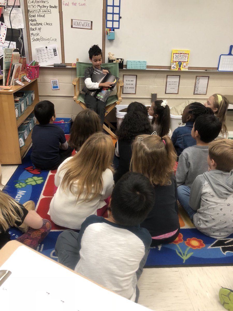 PileggiPirates's tweet photo. Reader’s Chair Friday: This reader introduced us to a book I’ve never heard of! So fun! #ltps #lesltps #lesreads https://t.co/AlM0QVxZow