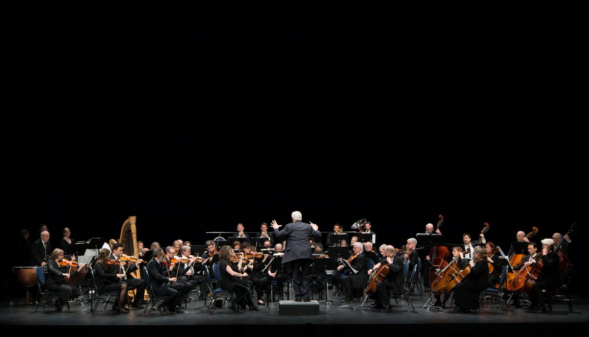 From smashing pumpkins at <a href="/MyPrairieGarden/">Prairie Gardens AB</a>, to discovering dinosaurs at <a href="/TWoSEdm/">TELUS World of Science - Edmonton</a> and enjoying a night of Mozat with the <a href="/edmsymphony/">Edmonton Symphony Orchestra</a>, there's so much going on in #ExploreEdmonton this weekend! bit.ly/2At5YCU