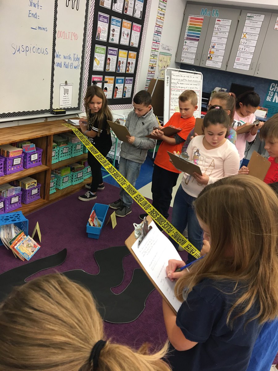 MrsSpisak_3's tweet photo. Ss searching for clues left behind by a mystery reader🔎 Great start to our mystery reading unit. Thanks @OAS_MrsLuther for the creative idea! #MTPSPride #OASPride #TCRWP @OceanAveSchool @MTPSpride https://t.co/ZaGftPHd8l
