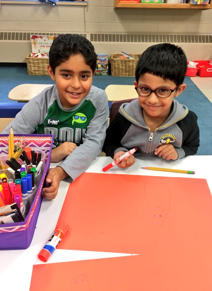 MrsMcGurl's tweet image. So much fun working with our kindergarten #dragonpals to make our own unique Halloween pumpkins! 🎃#Spookley #iteachthird @FJDugan @MTPSNJ
