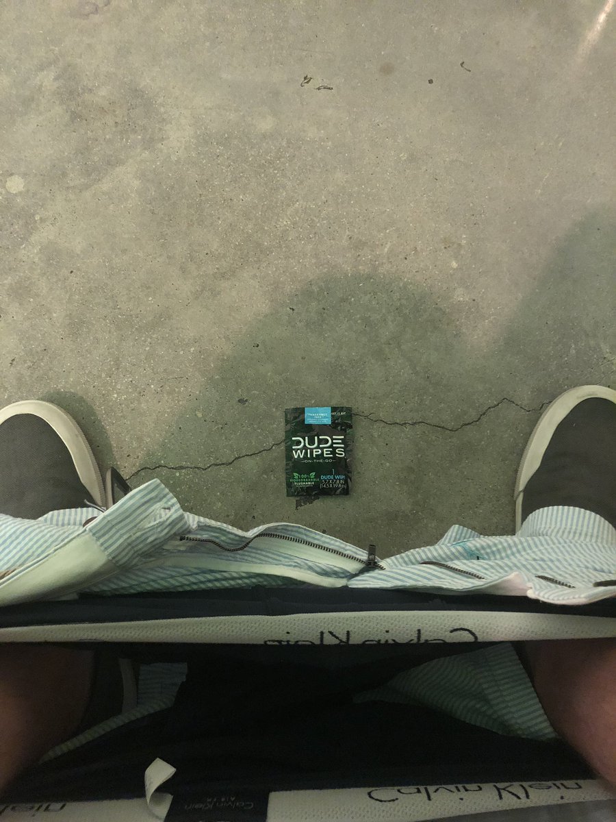 AJBarton15's tweet photo. It’s the little things that get you through the day.  @DUDEwipes https://t.co/ki37rWui20