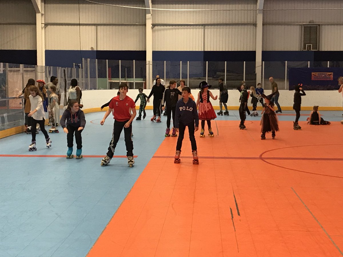 cdfskateschool's tweet photo. Yet another fantastic Halloween 🎃 session tonight! So many costumes! A fantastic effort from all the kiddies AND the grown ups too!!! 
Please share your pics with us as you all looked amazing!! #getrollerskating #halloween #halloweenskating #rollerskating #exerciseindisguise https://t.co/e0UluG7u8O