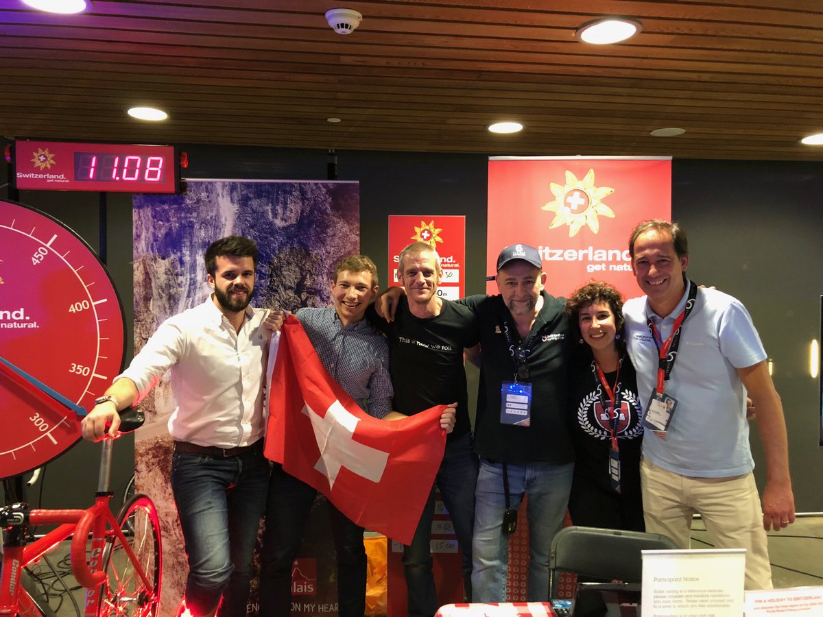 Fastest ride of the night - Ayrton with an 11.08 🚴‍♂️💨👍 
⁦<a href="/sixdaycycling/">Six Day</a>⁩ ⁦<a href="/Rollapaluza/">Rollapaluza</a>⁩ ⁦<a href="/MySwitzerland_e/">Switzerland</a>⁩ #cransmontana #valaiswallis #inlovewithswitzerland