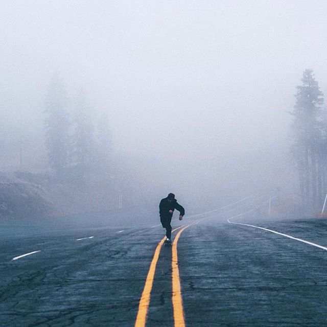 kennedydenim's tweet photo. The Weekend Office 🌲 Photo by @jamescompomizzi https://t.co/WGhn4C66ZI https://t.co/85Uoyq2vy6