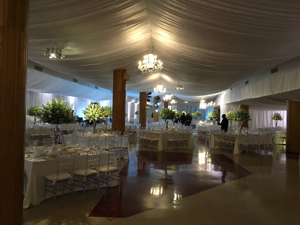 FlowerfulEvents tweet picture