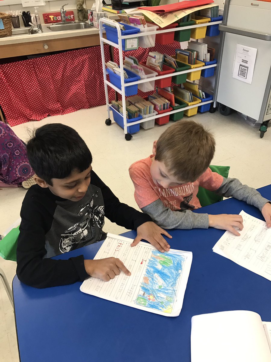1stgrade_mcghee's tweet photo. Writing celebrations with the WHOLE first grade #writersworkshop #windywhales #realauthors https://t.co/HehHH3A0zE