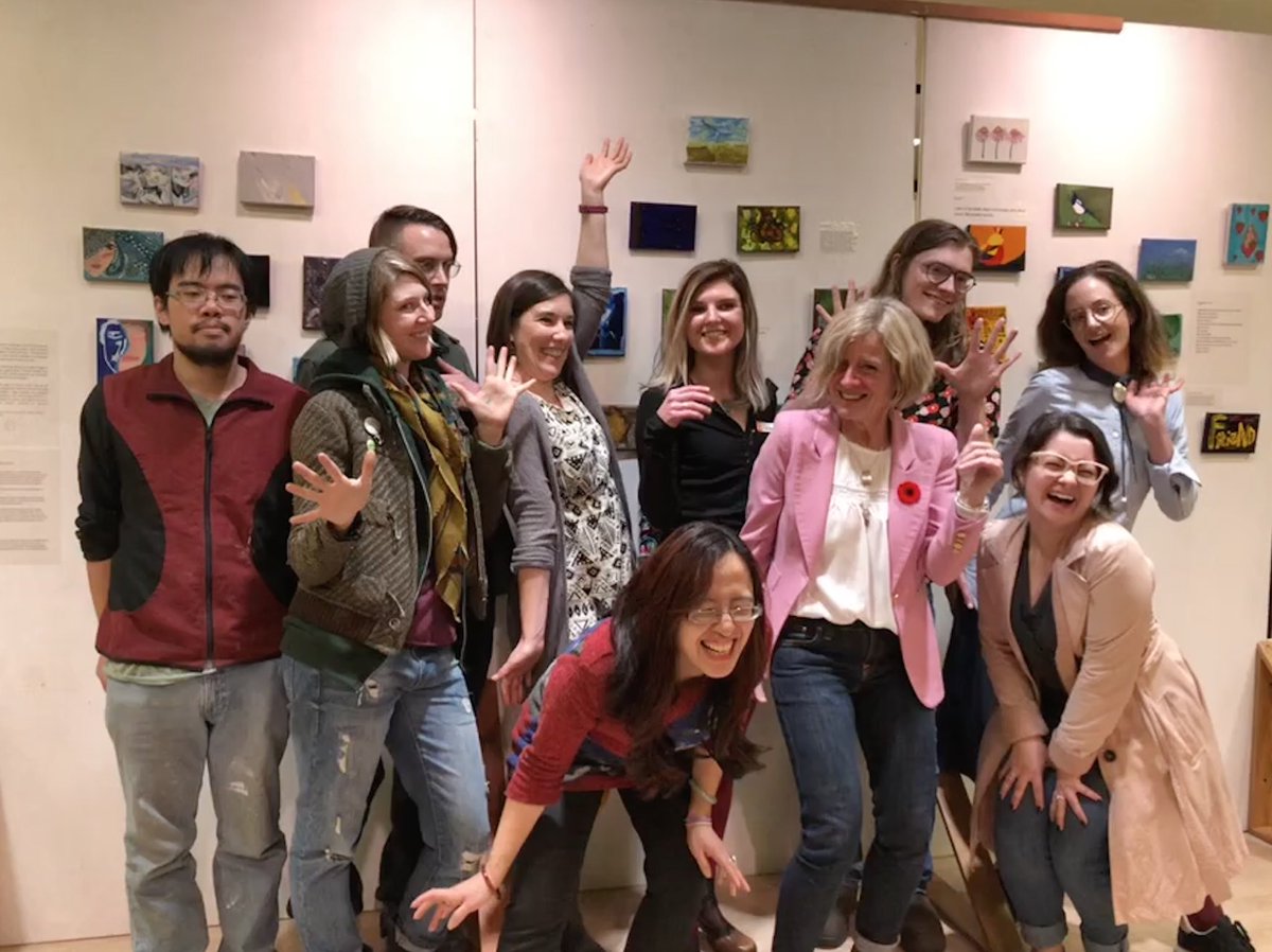 RachelNotley's tweet photo. Had a blast at Art from the Unknown tonight. And it was awesome to meet this talented group from the @ARTmentorshipAB!

They’re doing great work with the mission of helping to build a healthier society by supporting artistic expression.

#mentalhealth #yegarts 
#artfromtheunknown https://t.co/f2pTA19cgo