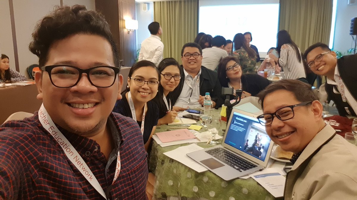 ChockTalks's tweet image. Meet the #TIESPH team! Happy to see you, guys! #edchatPH @TIESPH
