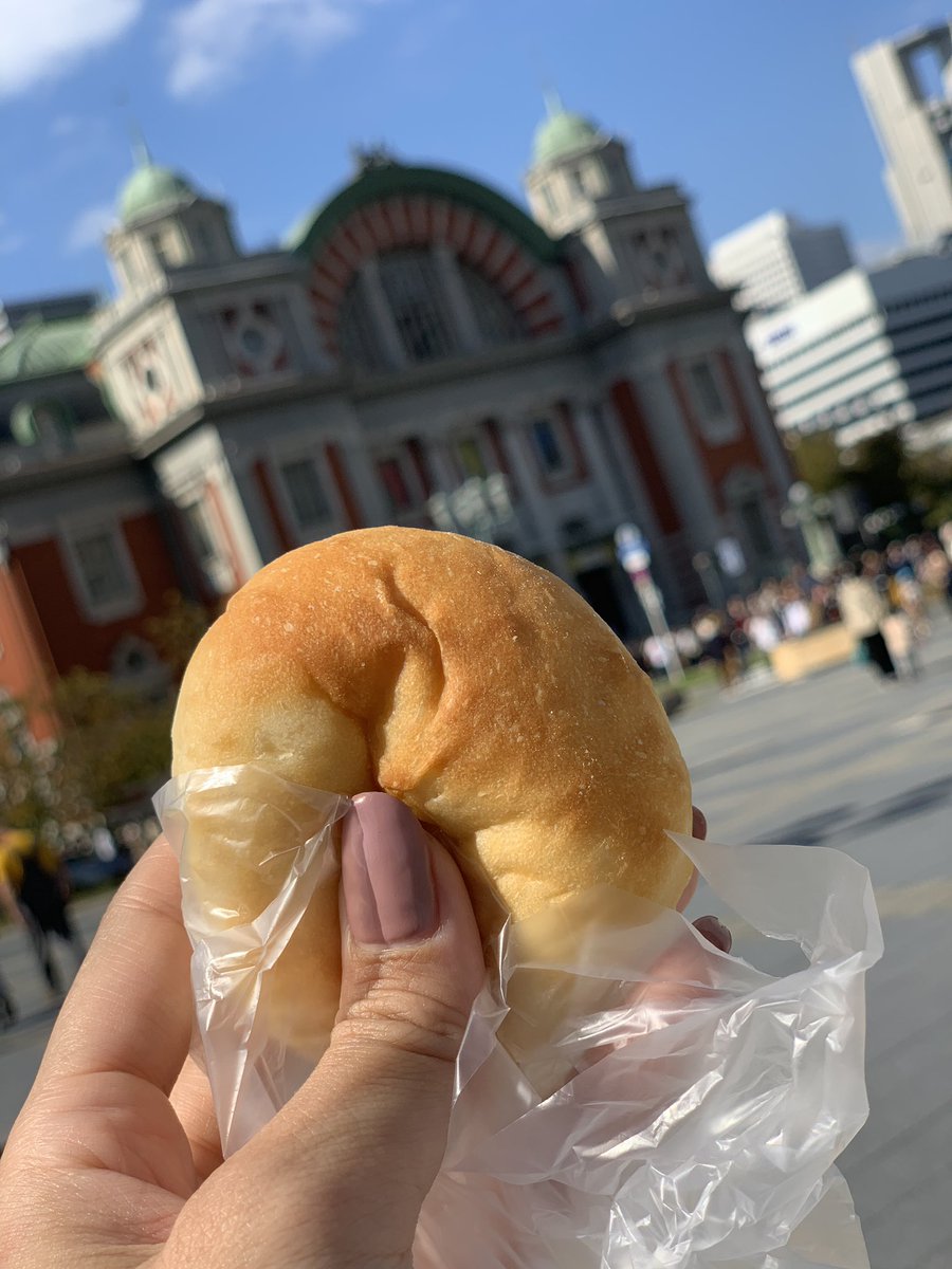 kappppa0607's tweet photo. ランチターイム♡︎ʾʾ

パン食べてます(๑´ސު｀๑​)
食欲の秋満喫です🍞

#あんぱん 
#lunch https://t.co/qTPqX3MTdH