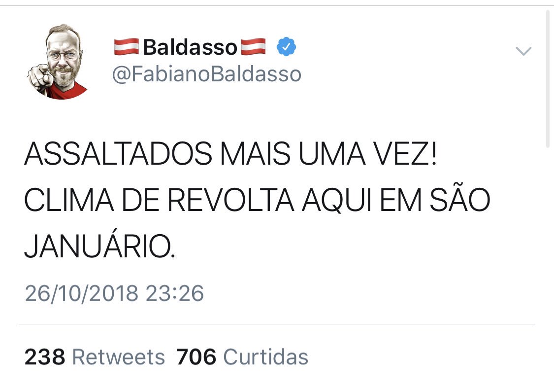 RenanBoss1910's tweet photo. Favorecido contra o #Corinthians / Prejudicado contra o Vasco 

Por @FabianoBaldasso 

Hipocrisia que fala né ? #ChupaFDP #PoeNoDvD https://t.co/sOrRLUuiKD