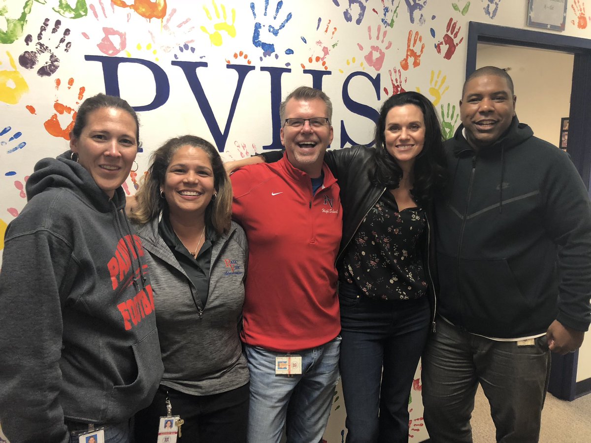 All hands on deck today <a href="/Park_View_HS/">PVHS</a> with <a href="/HilarieBurton/">Hilarie Burton Morgan</a> and other PVHS alumni for our #hoco pep rally!