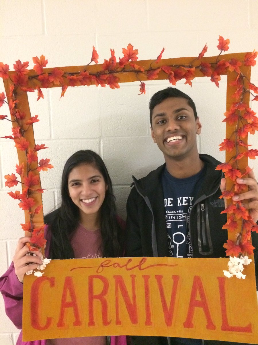ctojo's tweet photo. Key Club Fall Carnival! The rain couldn’t keep us down. Raising funds for autism and canned goods for Interfaith Food Shuttle! #KeyClub #EnloeLegends #HaloGrant #ServiceIsLife https://t.co/HpoXCFskQP