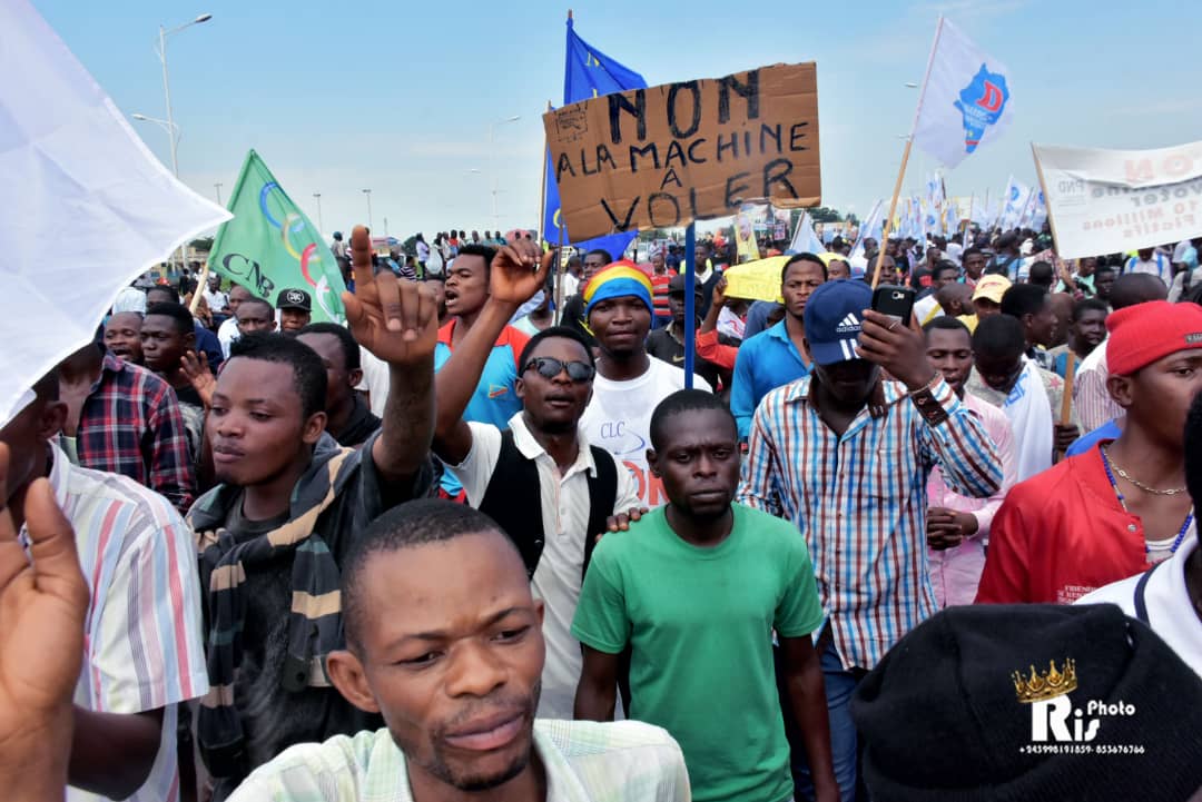 Félicitations à tous ceux qui ont marché avec entrain et détermination pour la destinée de la #RDC. La mobilisation à travers toute la #RDC a été massive. Saluons le comportement responsable de la police qui a fait preuve de circonspection.
