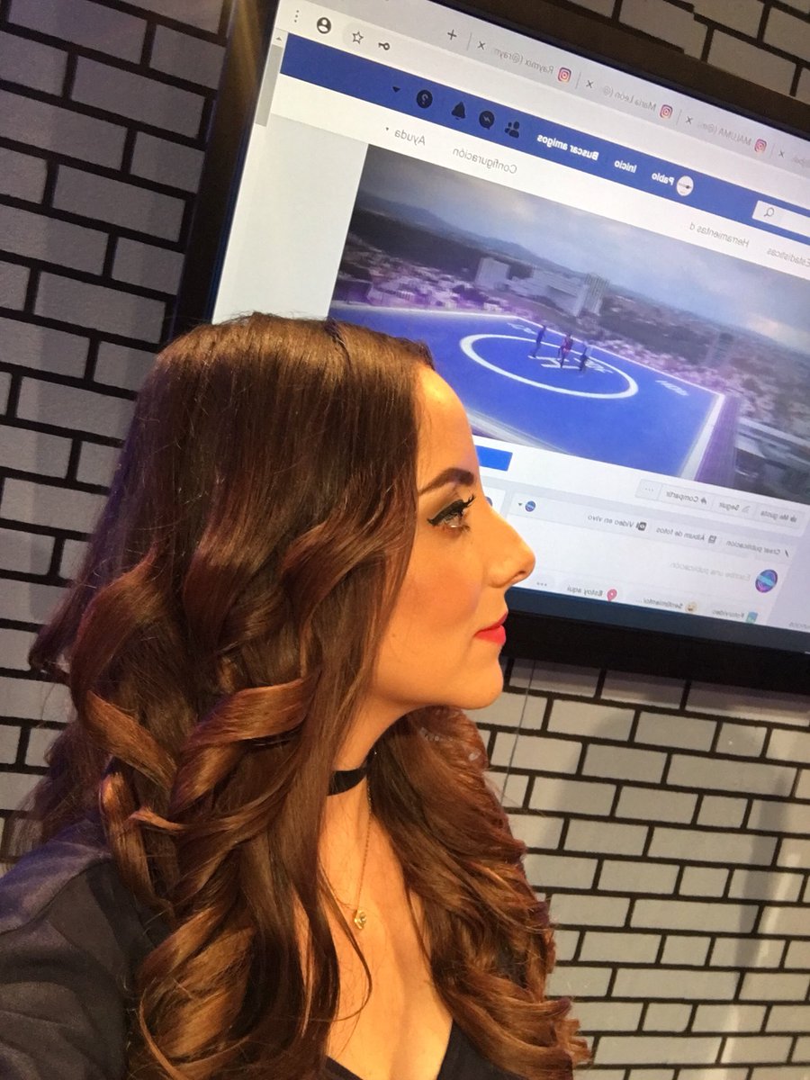 AnnetteCamelaTV's tweet image. #CuandoConectoCon #PréndeteTV