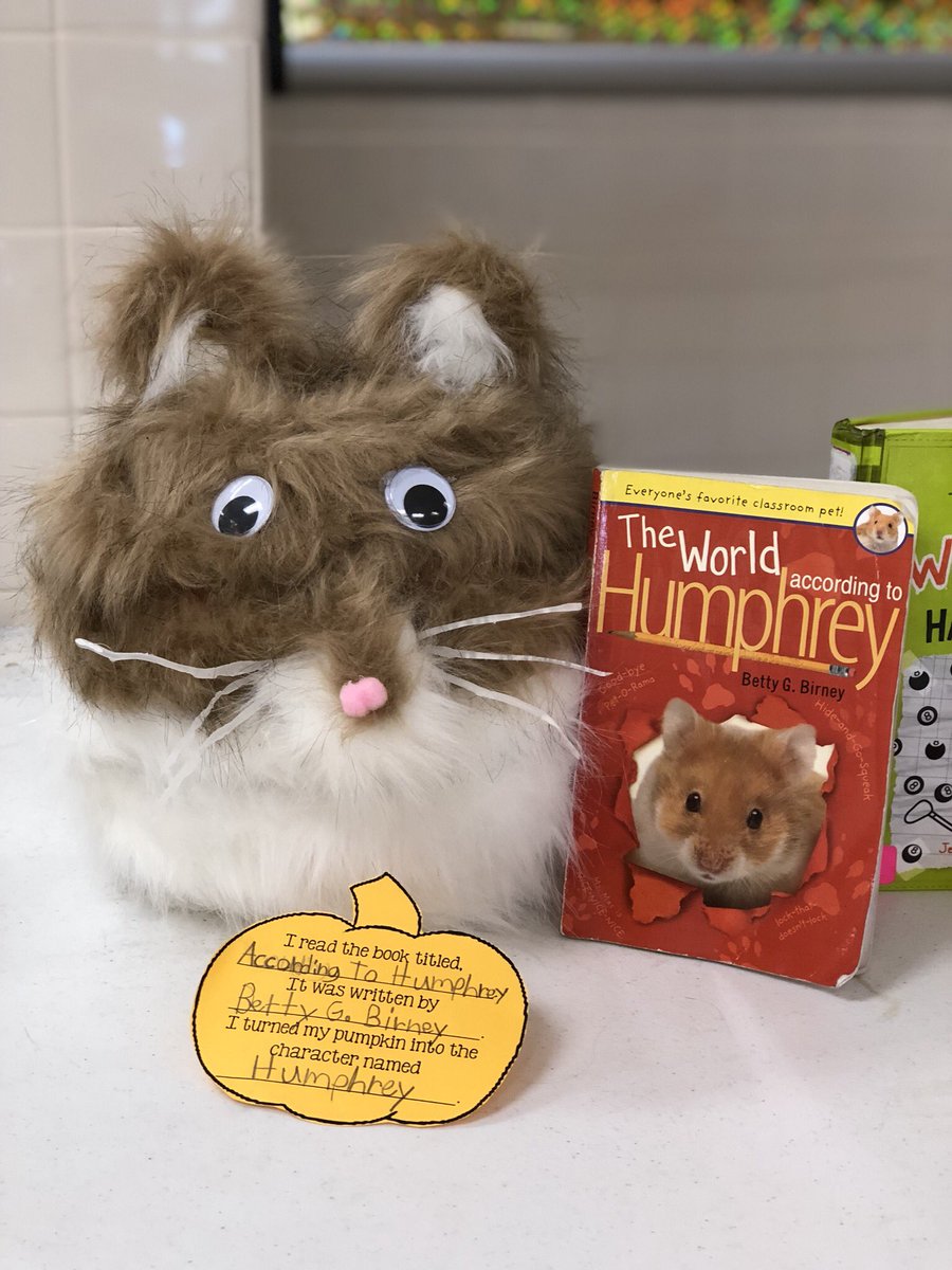 PDSD_Pennell's tweet image. A few more #awesome #PumpkinBookProjects by our #3rdGraders! #PennDelcoProud @Trofa_Room208 @3rdwithmsmiller @Ms_Parker_PDSD 🐧 🎃