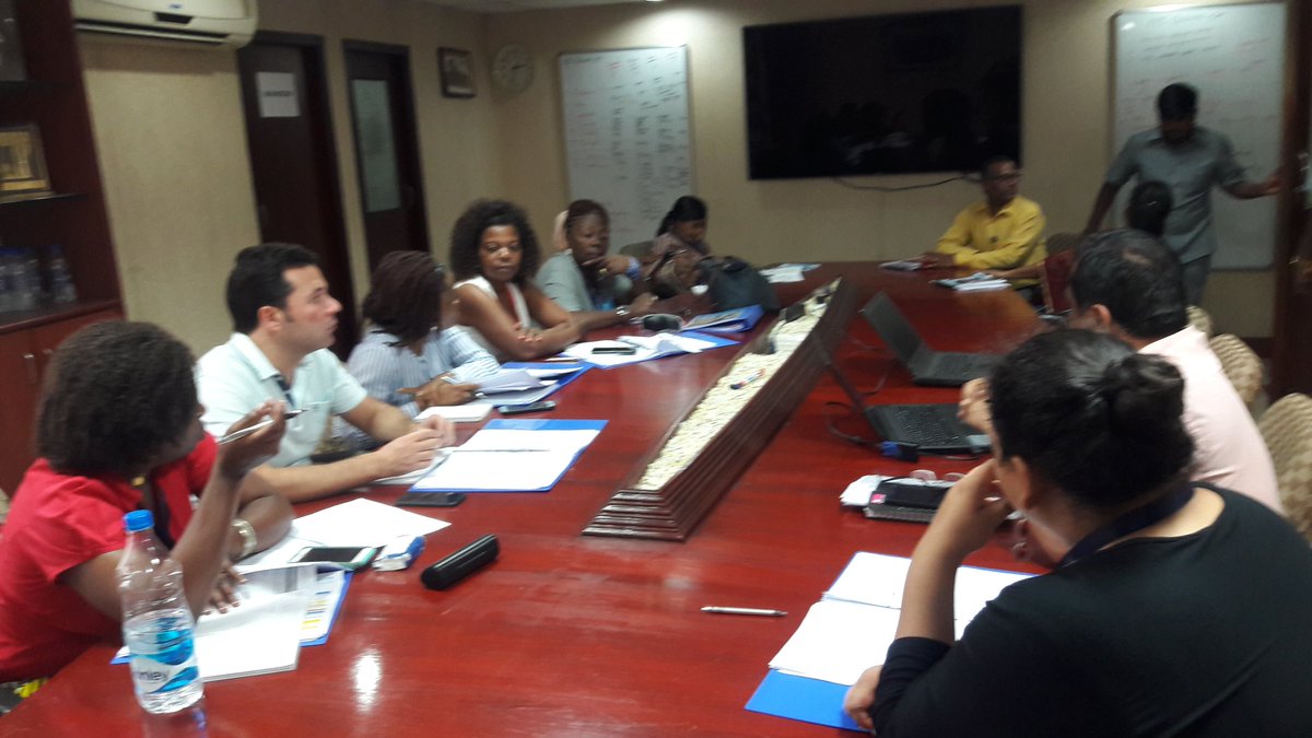 DevinaSarwatay's tweet photo. #DepartmentofCommunication @HydUniv with @UNICEF is conducting the face to face workshop for #C4DGlobalCourse. I'm a Field Coordinator for a group of international participants who have been assigned an organisation for #fieldwork. These are glimpses from the first meeting. ☺ https://t.co/Ad6JqVfkEa