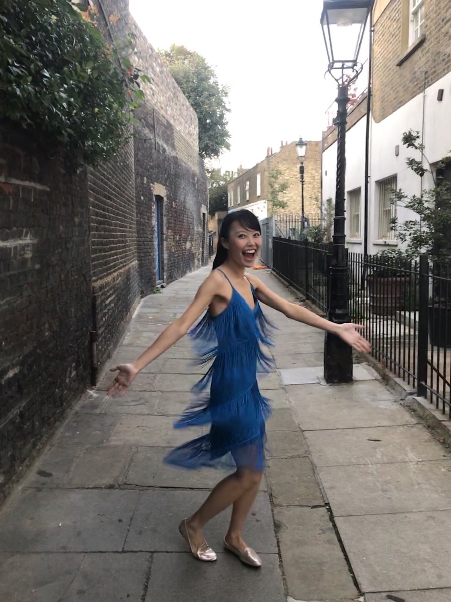 yukitheswiftie's tweet photo. I CAN’T BELIEVE I FOUND THE BACK ALLEY FILMING LOCATION FROM @taylorswift13's #EndGameVideo! I had a feeling this scene might've been filmed in #KentishTown (where the kebab shop & London party scenes were also filmed) and decided to check the surrounding streets—and VOILA! 😱😍 https://t.co/MDJDTISBBA