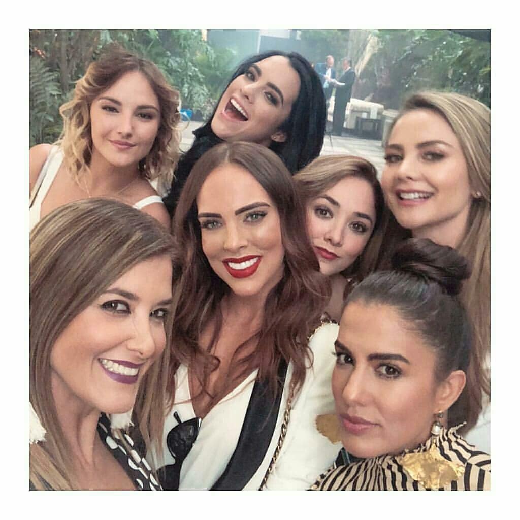 ScarletGGlobal's tweet image. #CuandoConectoCon  ❤ 
@ScarletGruber @ximenacordoba @TaniaLizardo @JadeFraserMx @SaraCorraless 
@sherlyny