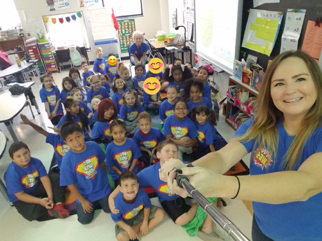 Averitt3rd's tweet photo. We absolutely love hanging out with our first grade friends! 😍 #wesbelievers #westhirdgrade #buddies @Padgett1st https://t.co/5h9ZQwj1Ii