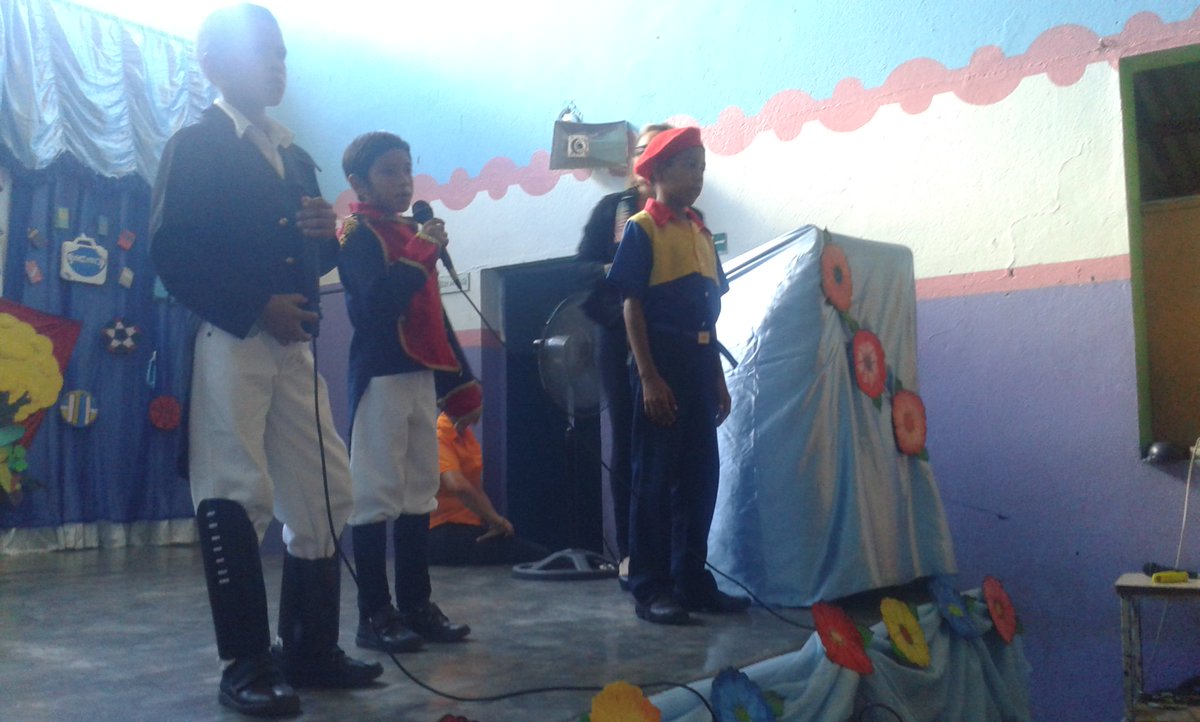redsucre14's tweet photo. Red 13 #Sucre celebro XIX aniversario de las Escuelas Bolivarianas con Maravilloso conversatorio en la UE Adelaida Nuñez Sucre #sanJuan @karsanc @prensazees @BerlianaMarquez @mppeducacion @RosangelaOrozco @GipsyGastello @MPPEDUCACION @salaeje01 @educinicialzees https://t.co/9ShJVDLLbq