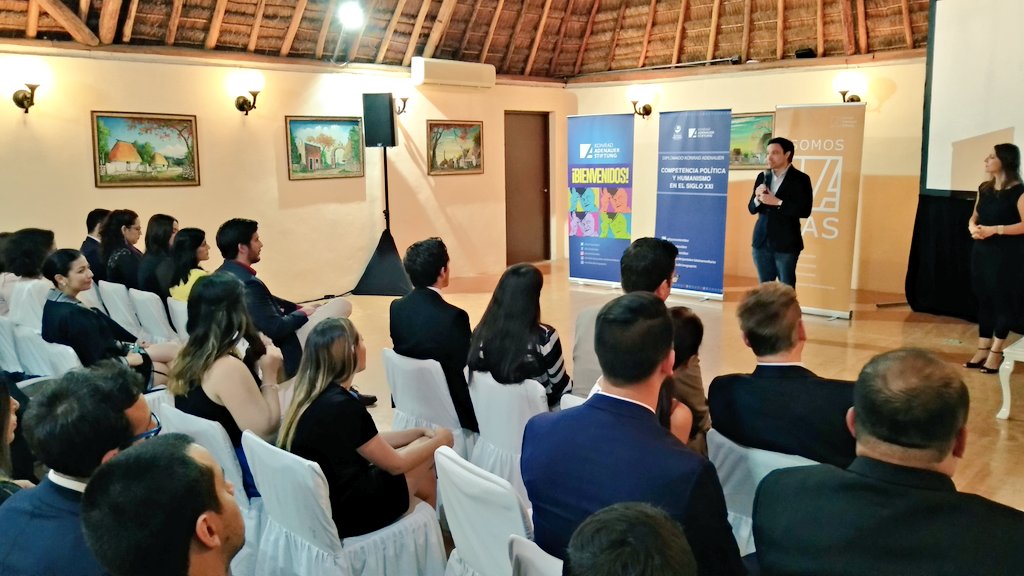 Evento de cierre del #DiploKASMexico2018 junto a <a href="/ferdoval/">Fer Doval</a> secretario general <a href="/AccionNacional/">Acción Nacional</a> y con la presencia de nuestros diputados <a href="/CDU/">CDU Deutschlands</a> <a href="/henry_worm/">Henry Worm</a> y Sebastian Ehlers #Mexico