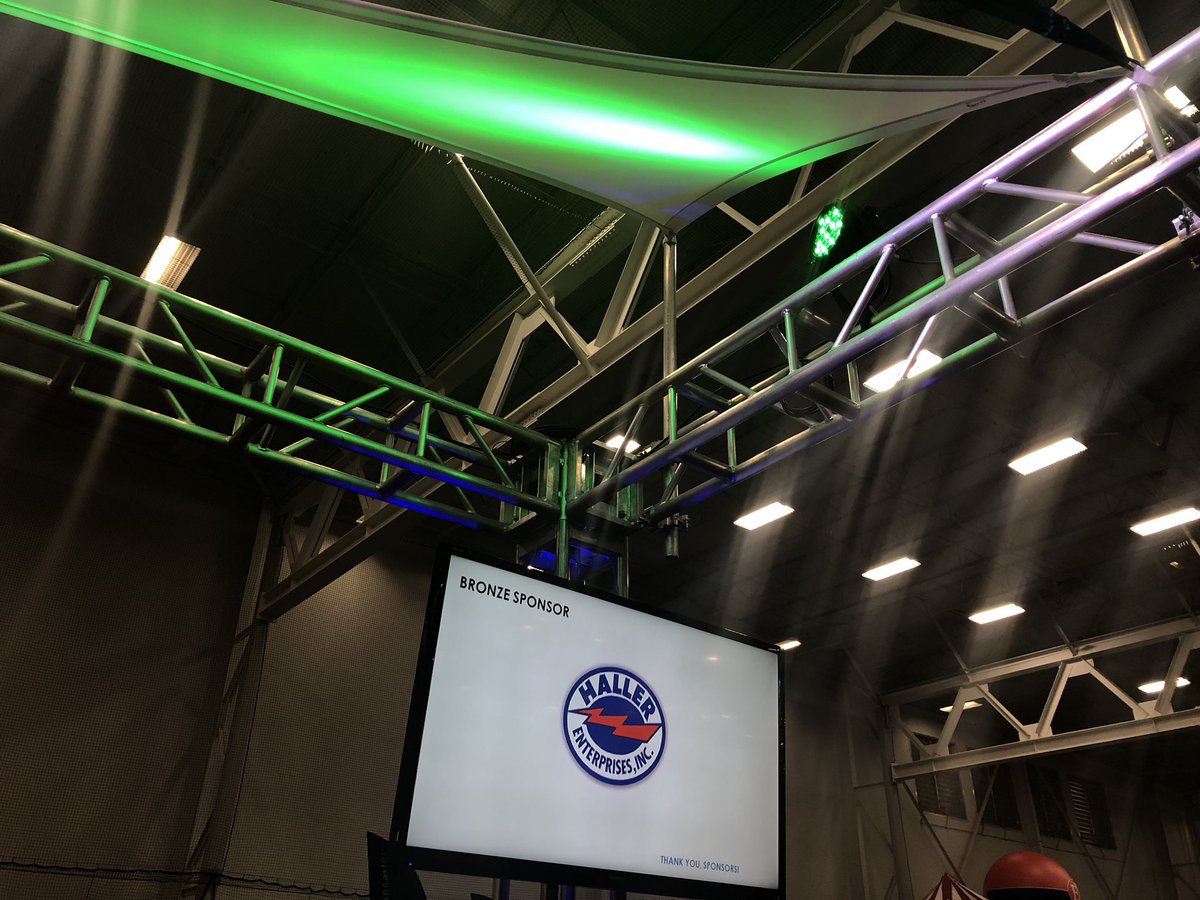 JPLilleyAV's tweet image. Photos from this year’s @Lanc_Chamber expo, our booth showcased our HD LED video wall setup for eSports. We also featured our new Shade Structure perfect for your next corporate or sporting event #KnowItWorks #DoLiveBetter #CorporateEvents #EventDesign #ShadeStructure #eSports