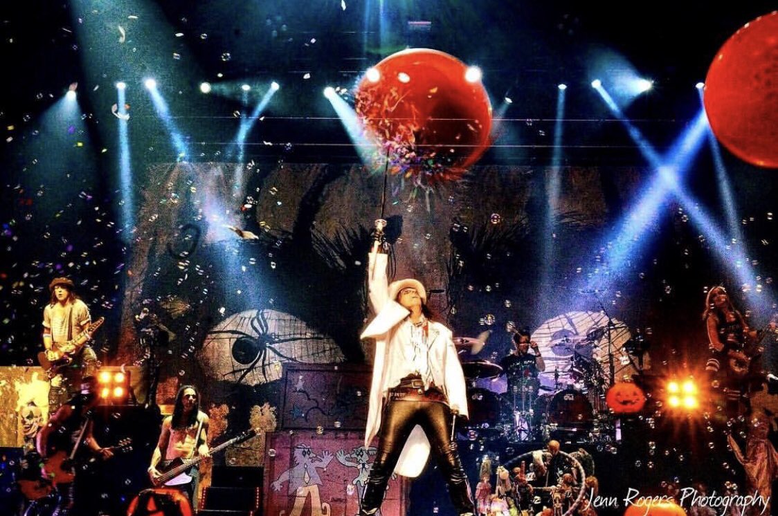 Alice Cooper tweet media