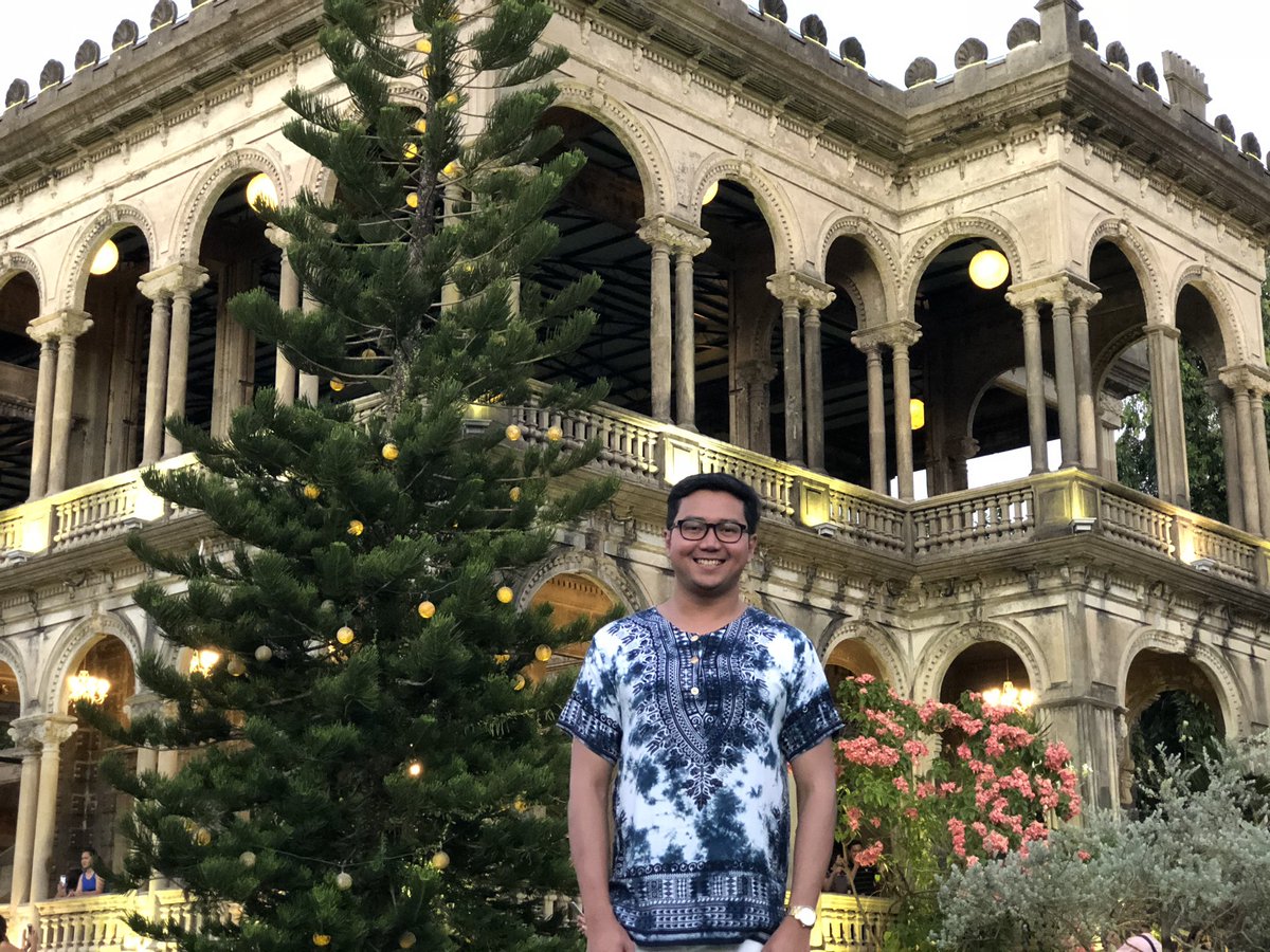 pjbailon's tweet image. Remains of a stately Italianate mansion, razed during WWII. #TheRuins #wheninNegros #MasskaraFestival2018