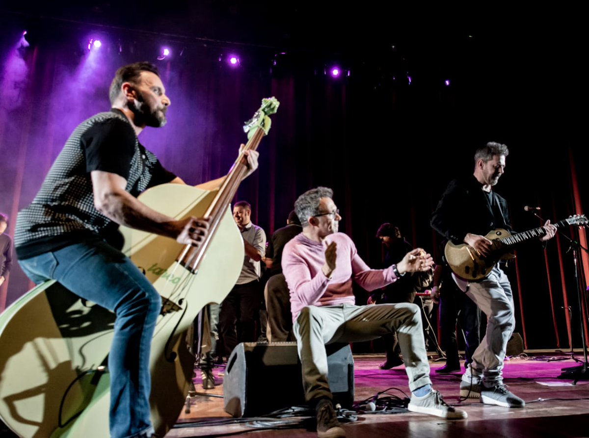 Nos encantaría ser parte de tu vida…Ahora podés contratarnos para un evento privado, fiestas, cumpleaños.. Solo tenes que llamar a <a href="/JerryRock4/">Jerry®️</a> al 11-3675-0634  <a href="/sergiolapegue/">Sergio Lapegüe</a> <a href="/javierlbenitez/">Javier Benitez</a> <a href="/HernanPalazzo/">hernan palazzo</a> #musica #show #evento #BuenViernes